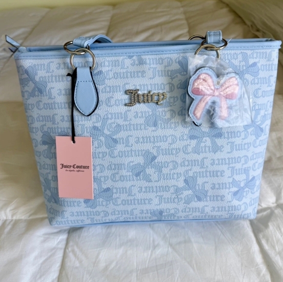 Juicy Couture Handbags - Juicy Couture Bag 🎀